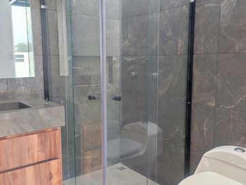 VENTA DE CASA NUEVA EN ZIBATA