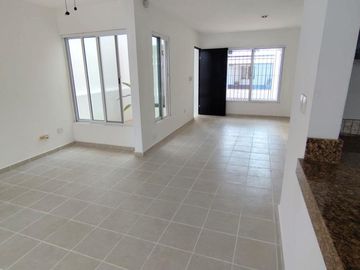 Casa en venta en Fraccionamiento Montebello, Mérida, Yucatán