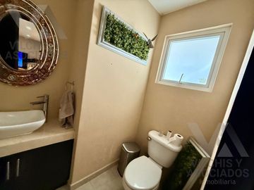 CASA EN VENTA EN VILLAS DEL CASTAÑO, METEPEC