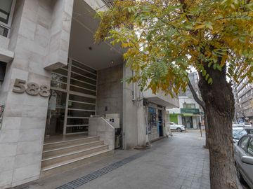 Av. Manuel Antonio T (1 Bod)