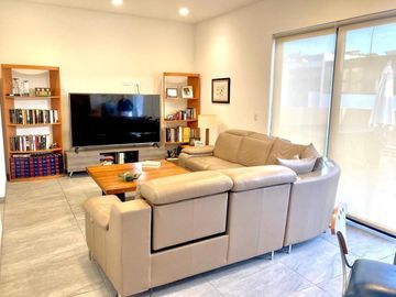 Venta de Casa Habitación en Hacienda Agua Caliente