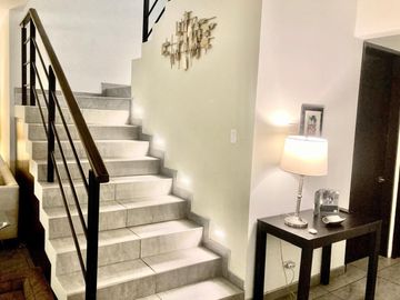 Venta de Casa Habitación en Hacienda Agua Caliente