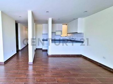 DEPARTAMENTO EN VENTA 1ER PISO DE 156.49 M2,  URBANIZACION  EL OLIVAR  I - TACNA