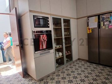 ¡Hermosa casa chalet en La Encantada De Villa, zona exclusiva!
