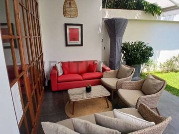 ¡Hermosa casa chalet en La Encantada De Villa, zona exclusiva!