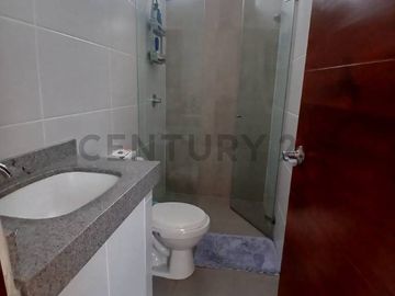 ¡Hermosa casa chalet en La Encantada De Villa, zona exclusiva!