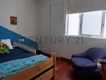 ¡Hermosa casa chalet en La Encantada De Villa, zona exclusiva!