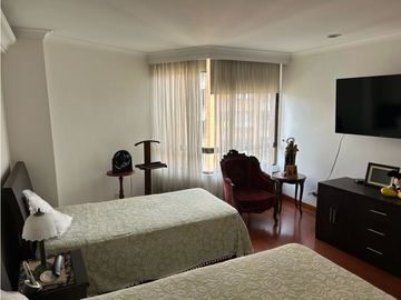 Vendo Apartamento Medellin Santa María de Los ngeles 178,5 metros