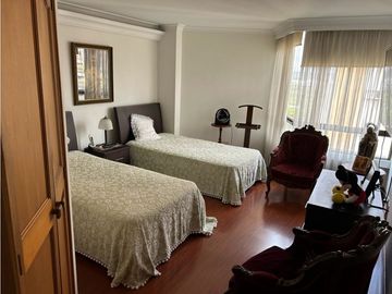 Vendo Apartamento Medellin Santa María de Los ngeles 178,5 metros