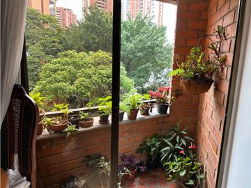 Vendo Apartamento Medellin Santa María de Los ngeles 178,5 metros
