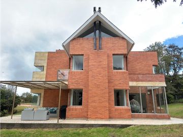 Venta en  casa cerros de yerbabuena