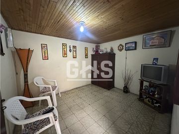 SE VENDE CASA EN BARRIO REPUBLICA DE FRANCIA CARTAGO