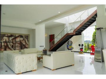 Casa Amoblada en Arriendo en Medellín Alto Palmas