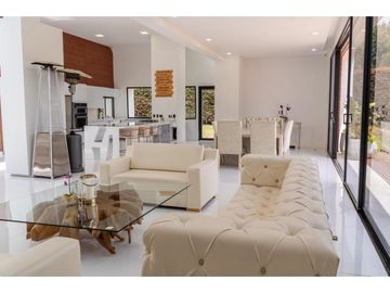Casa Amoblada en Arriendo en Medellín Alto Palmas