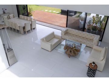 Casa Amoblada en Arriendo en Medellín Alto Palmas