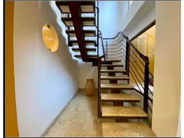 Increíble apartamento dúplex amoblado en el centro histórico