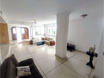 OPORTUNIDAD  SE VENDE APARTAMENTO EN RIOMAR EN 1 PISO
