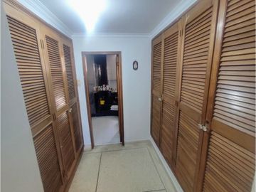 OPORTUNIDAD  SE VENDE APARTAMENTO EN RIOMAR EN 1 PISO