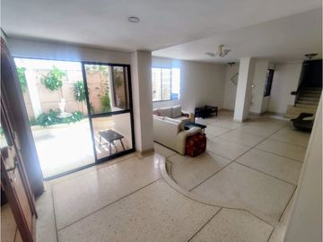 OPORTUNIDAD  SE VENDE APARTAMENTO EN RIOMAR EN 1 PISO