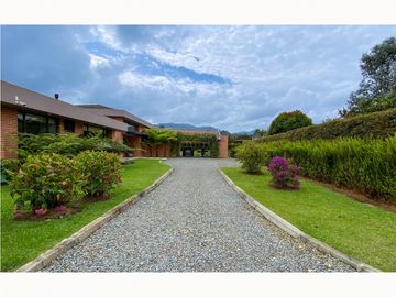 Venta casa campestre Antioquia oriente ceja parcelación luxury home
