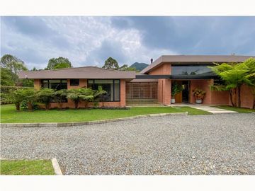 Venta casa campestre Antioquia oriente ceja parcelación luxury home