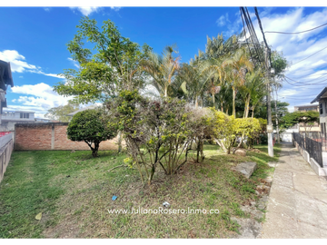 VENDO CASA CON 2 APARTAMENTOS EN LA PAZ (PEATONAL)