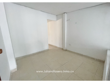 VENDO CASA CON 2 APARTAMENTOS EN LA PAZ (PEATONAL)