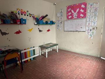 RENTA O VENTA DE PROPIEDAD CON USO DE SUELO COMERCIAL  EN LA GUSTAVO A MADERO.