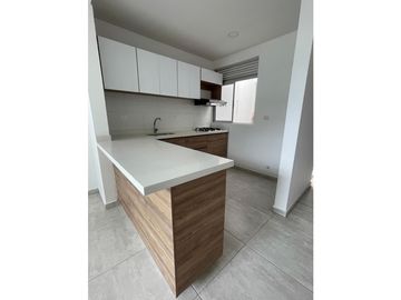 ALQUILER DE CASA EN CONJUNTO KAOBA SECTOR CONDINA PEREIRA