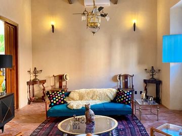 Casa Colonial Restaurada en Venta!
