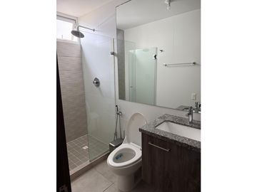 BRISAS DEL GOLF / PH HACIENDA GOLF / 87m / 2 HABITACIO / 2 PARKIN