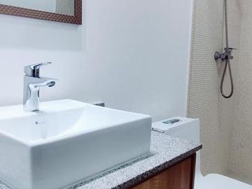 EN VENTA DEPARTAMENTO DE 4 DORMITORIOS SECTOR AV. PORTUGAL Y ELOY ALFARO