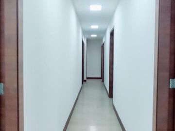 EN VENTA DEPARTAMENTO DE 4 DORMITORIOS SECTOR AV. PORTUGAL Y ELOY ALFARO