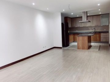 EN VENTA DEPARTAMENTO DE 4 DORMITORIOS SECTOR AV. PORTUGAL Y ELOY ALFARO