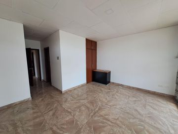 Venta de villa en sitio seguro en Alborada Sexta Etapa