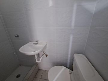 Venta de villa en sitio seguro en Alborada Sexta Etapa