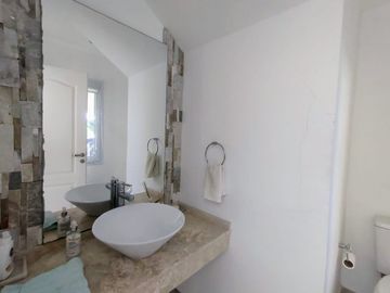 ALQUILER DE CASA EN Tigre