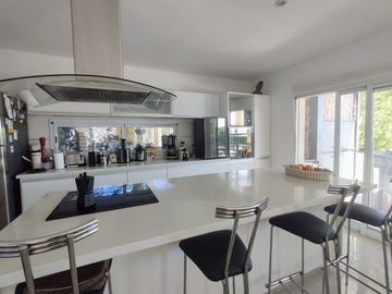 ALQUILER DE CASA EN Tigre