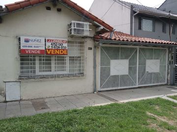 Chalet en venta en Bernal Centro