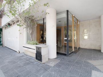 Depto 4 amb con dep. venta  Almagro a Refaccionar