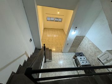 Venta Departamento tipo PH 4 amb. Patio Paternal