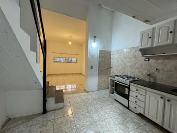 Venta Departamento tipo PH 4 amb. Patio Paternal