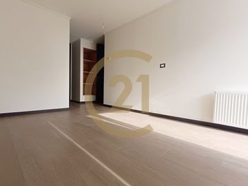 DEPARTAMENTO NUEVO CON JARDIN EN VENTA LAS CONDES