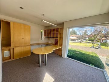 Casa en venta en Club de Golf los Encinos