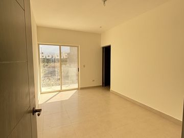 CASA EN VENTA EN SANTUARIO CUMBRES