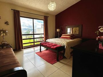 Casa en VENTA AMUEBLADA en RESIDENCIAL HERRADURA, San Cristobal de las casas.