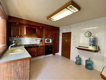 CASA EN VENTA EN LOMAS DE TARANGO, ALCALDÍA ALVARO OBREGÓN