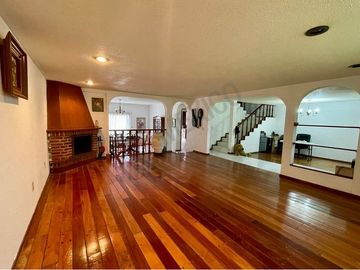 CASA EN VENTA EN LOMAS DE TARANGO, ALCALDÍA ALVARO OBREGÓN
