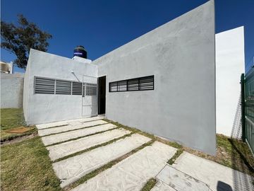 CASA HABITACIÓN PASEOS DEL BOSQUE, SAUCE