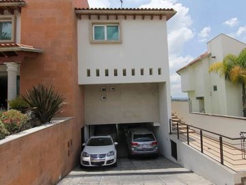 Venta y Renta de Casa